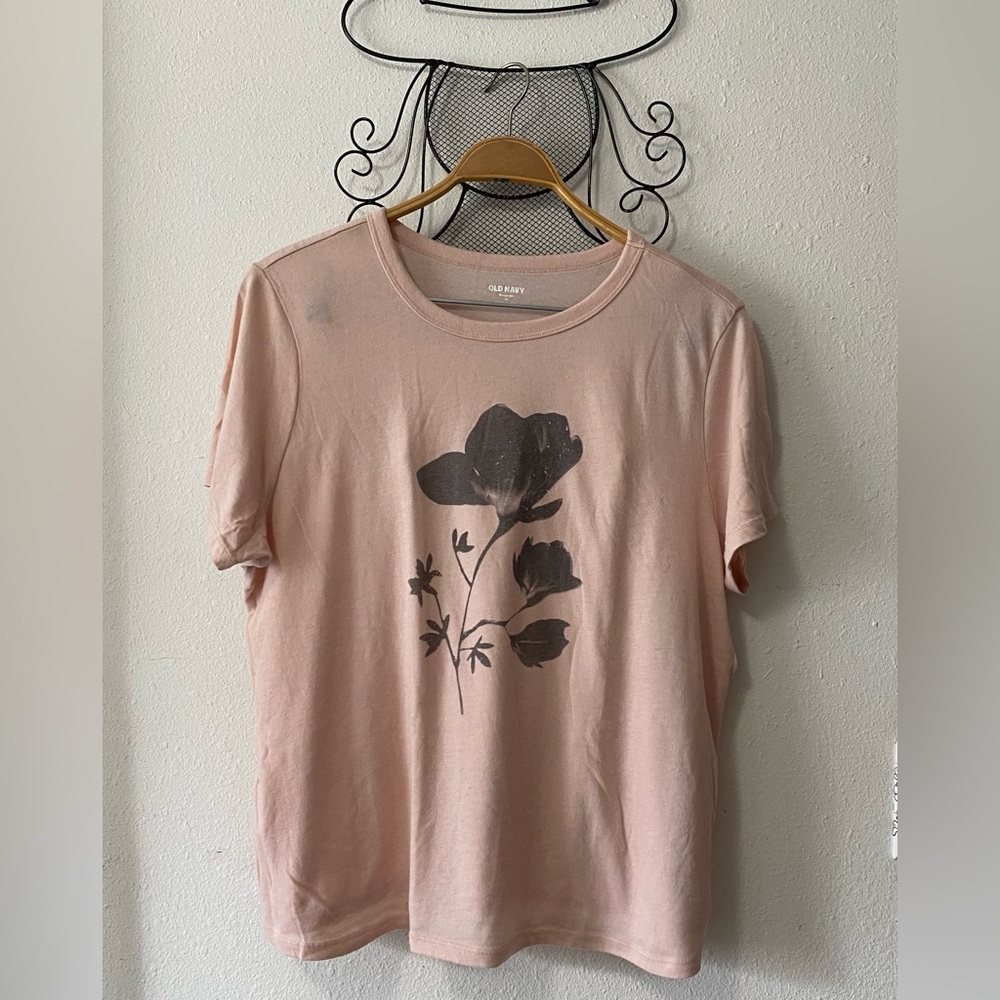Old Navy Short Sleeved Tee